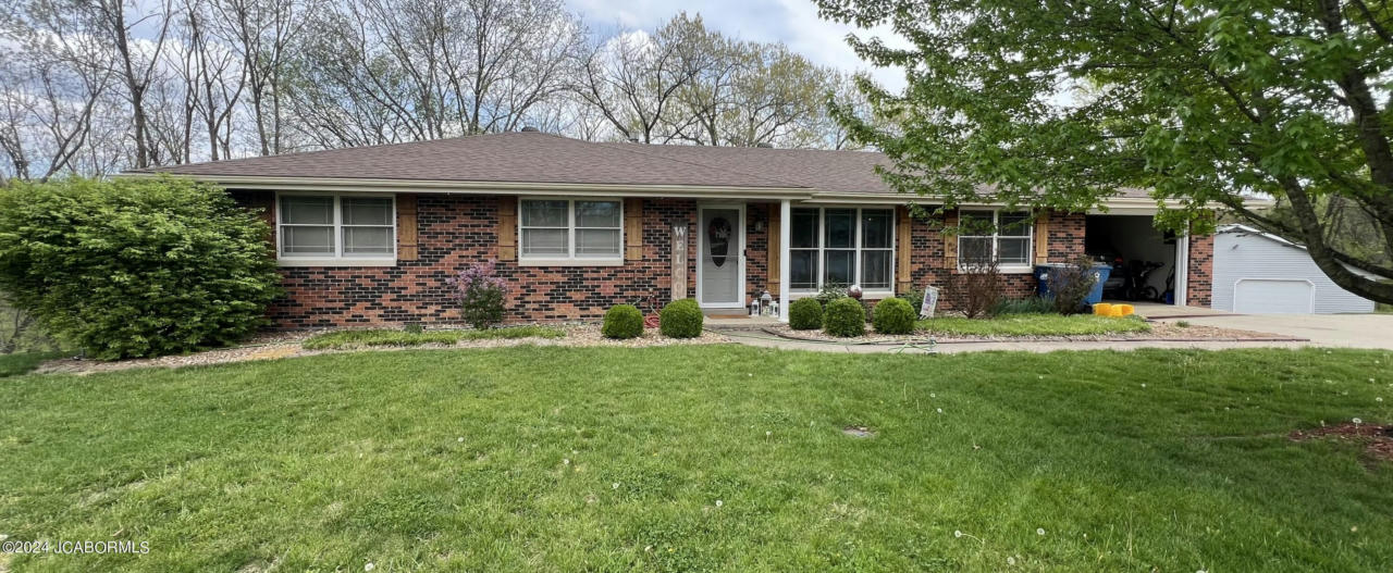 203 EASTWOOD DR, JEFFERSON CITY, MO 65101, photo 1 of 20